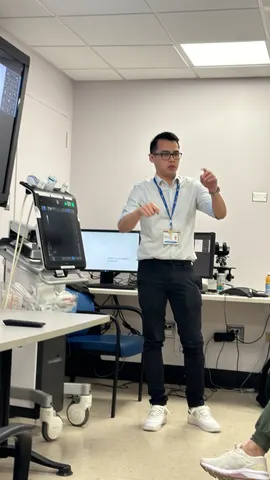 PGY3 Dr Kenneth Johan 
conducting POCUS lectures